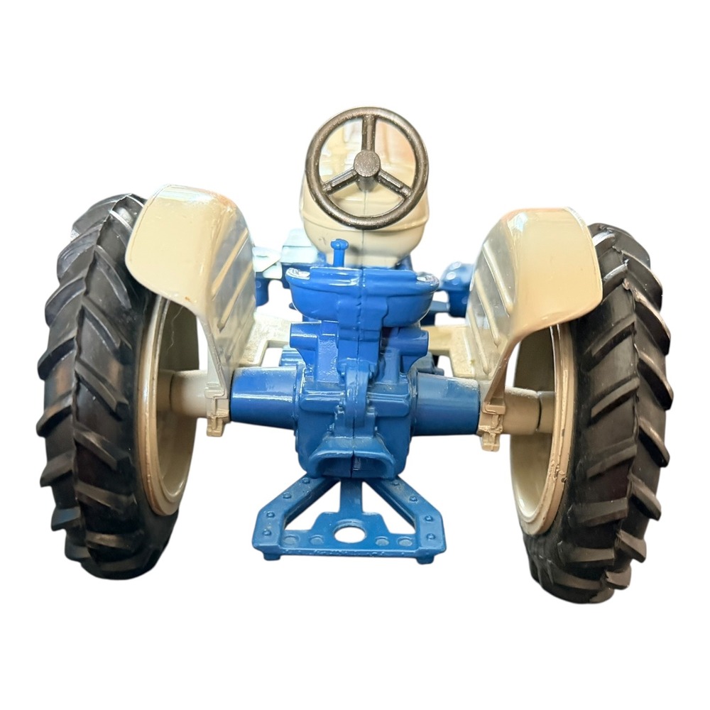 Ertl Ford 5000 Diesel Tractor 1/16 Scale Toy Blue Cream Diecast VTG Farm Good - Picture 3 of 13